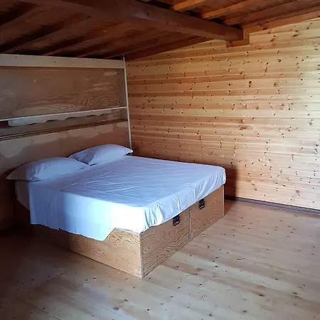 Aresco ベッド・アンド・ブレックファスト