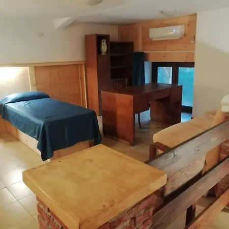 ベッド・アンド・ブレックファスト Aresco マスカルチーア